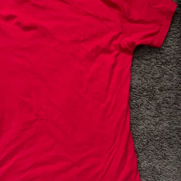 Universal Studios Marvel Spiderman Red Short Sleeve T-Shirt Size Large - Picture 8 of 8